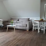 شقة Darsser Strandgut - Haus Ahrenshooper Holz ارنشوب
