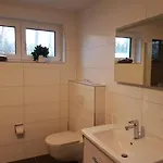 Darsser Strandgut - Haus Ahrenshooper Holz ارنشوب