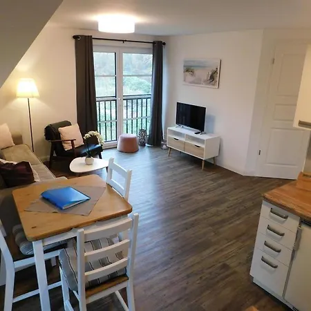 Darsser Strandgut - Haus Ahrenshooper Holz شقة ارنشوب